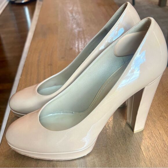 Stuart Weitzman Women's Nude Heels - Picture 4 of 7